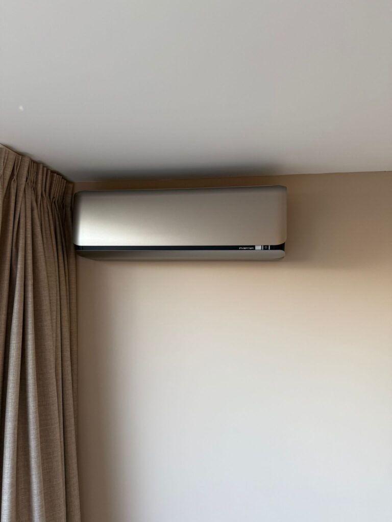 Mitsubishi buiten unit geplaatst in woonhuis Voorne-Putten